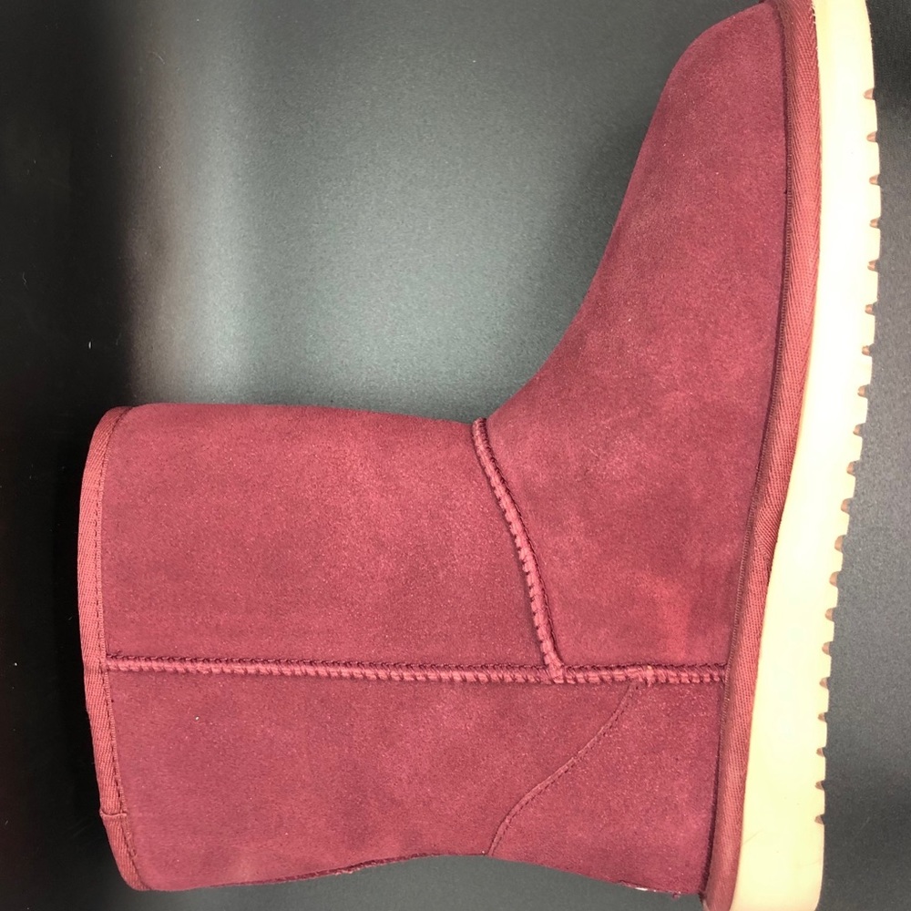 ***SOLD***New Women’s Ugg Koola Short Boot - Picture 4 of 7